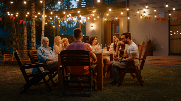 outdoor dinner party