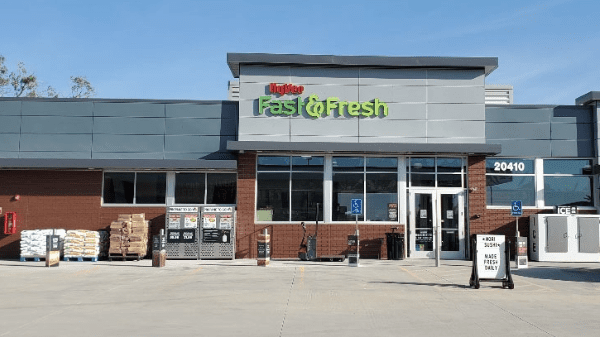 hyvee fast and fresh storefront